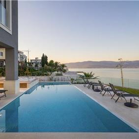 Beachfront Villa with Pool and Sea Views on Ciovo island near Trogir, Sleeps 8